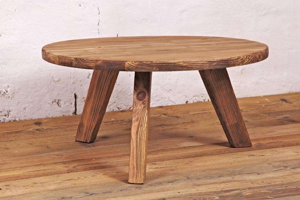drewniany-stolik-okragly-ze-starego-drewna